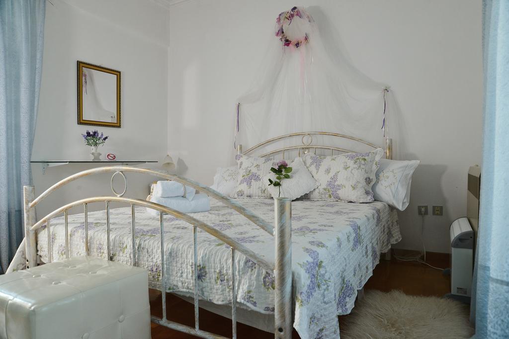 Noble Inn Лутракі Номер фото