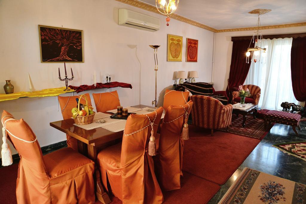 Noble Inn Лутракі Номер фото