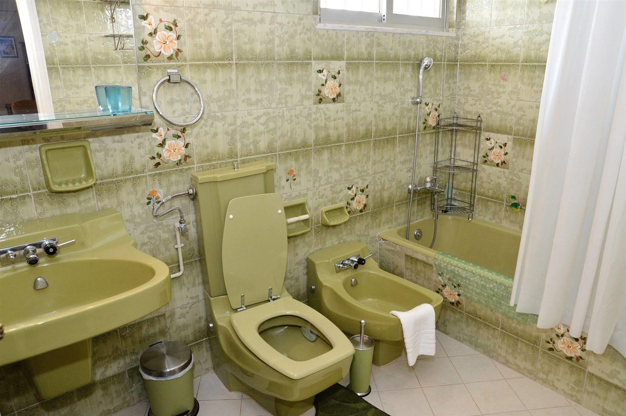 Noble Inn Лутракі Екстер'єр фото
