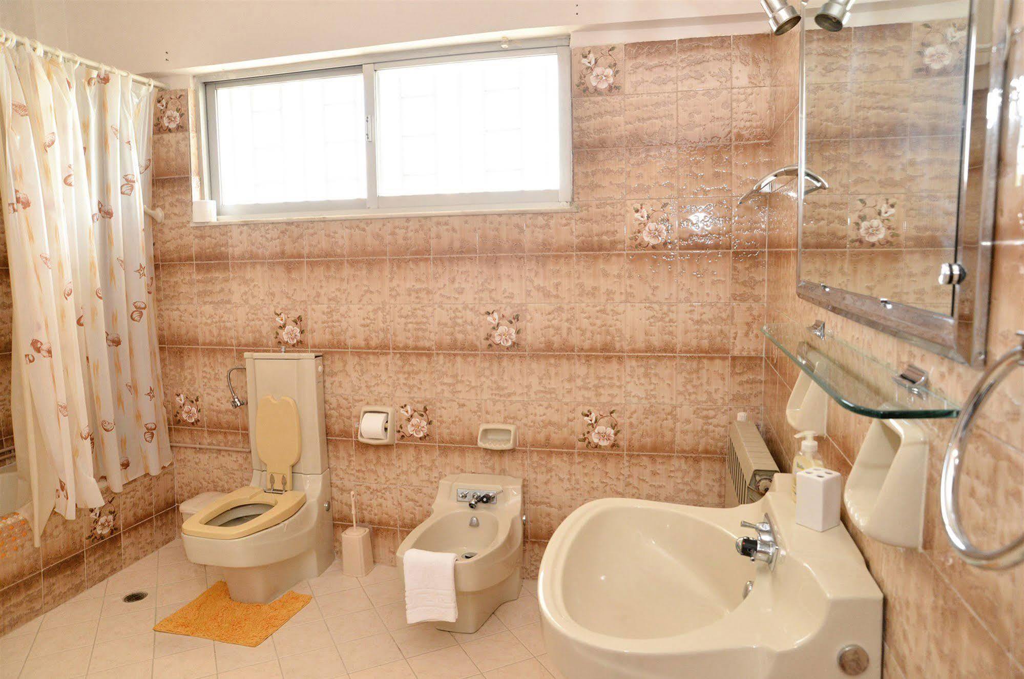 Noble Inn Лутракі Екстер'єр фото