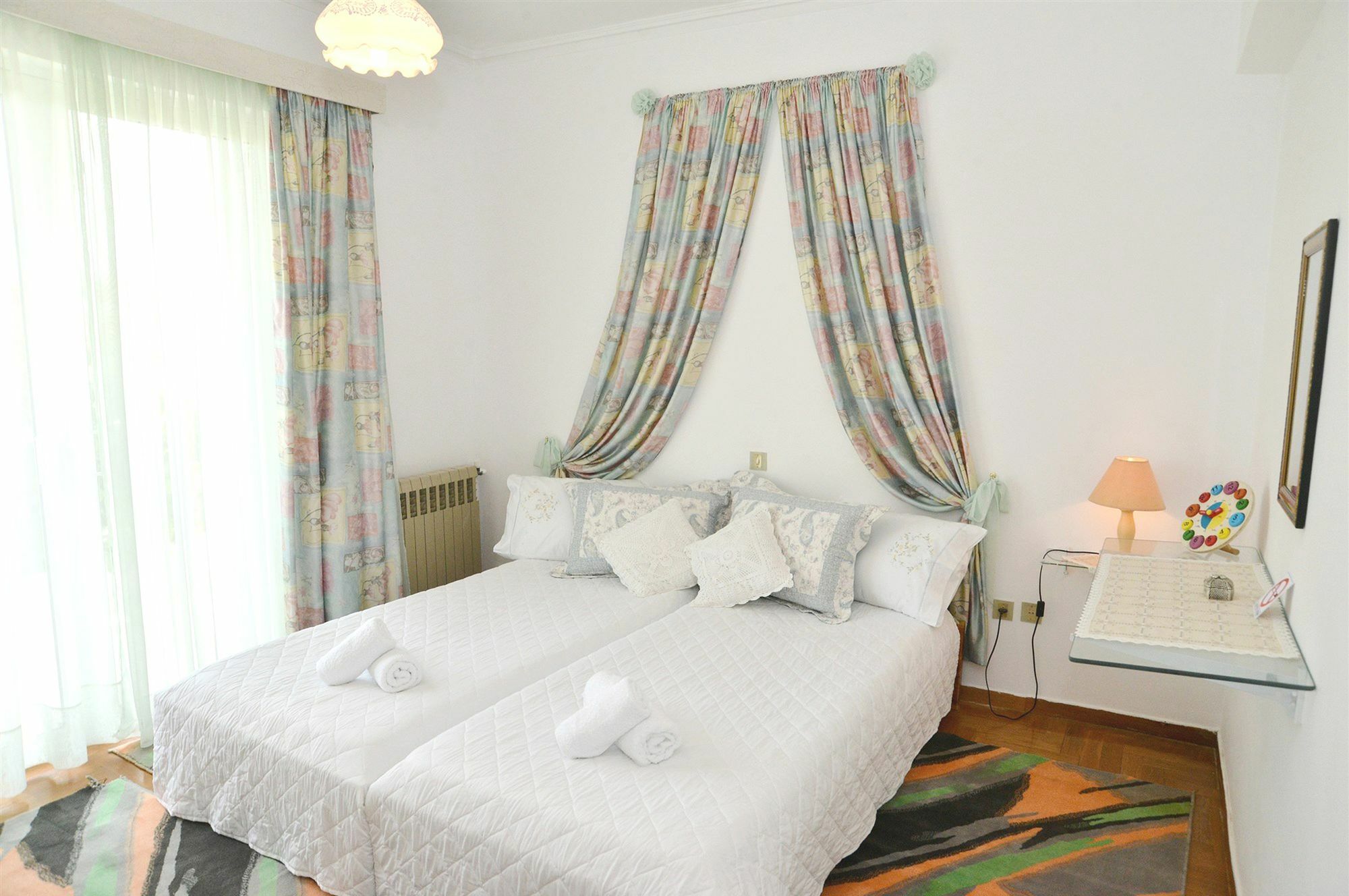 Noble Inn Лутракі Екстер'єр фото